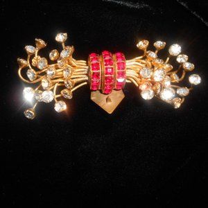 Vintage Rare Countess CIS Zoltowska Dress Clip